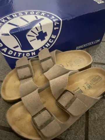 버켄스탁 아리조나 그레이 36사이즈 박스 포함