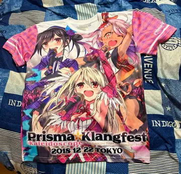 프리즈마클랑페스트 풀 그래픽 T셔츠 프리즈마 이리야