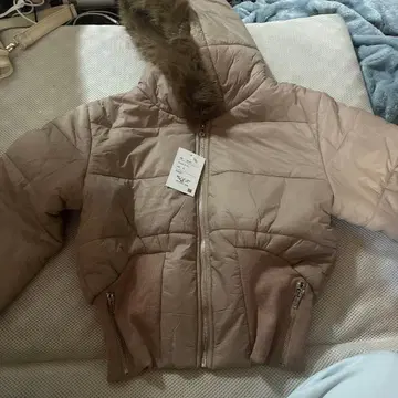 BLACKQueen 베이지 자켓 M 사이즈