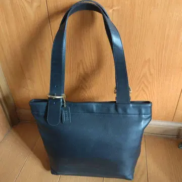 블랙 가죽 토트백 COACH