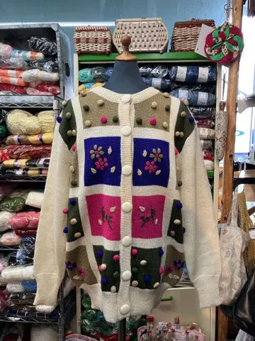 빈티지 여성용 폼폼 포함 자수 니트 가디건 구제 의류 쇼와 레트로