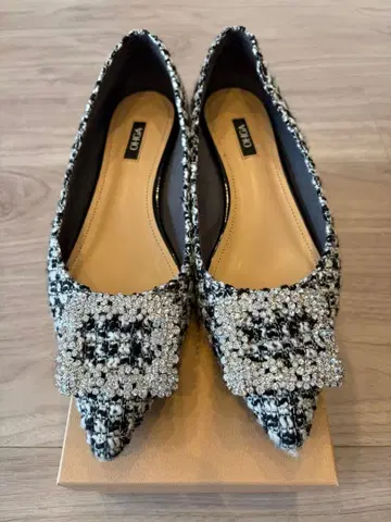 [ 새상품급 ] OHGA 트위드 비쥬 플랫 펌프스 24.5cm 하운드투스