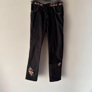 PINKHOUSE 블랙 꽃무늬 자수 캐주얼 팬츠