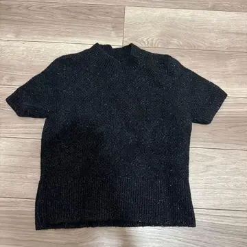 sandro 블랙 반짝반짝 반팔 니트