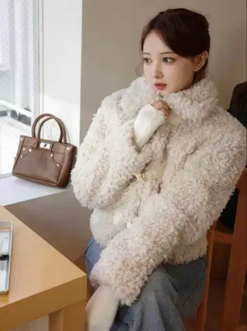 HOLIDAY&HOLIDAY 푸들 퍼 터치 더플 코트