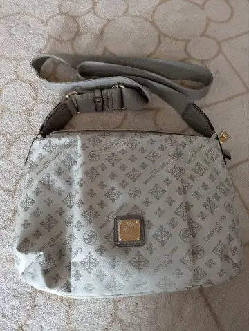 그레이 로고 숄더백 크리스찬 올리버