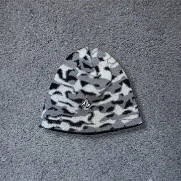 90s 00s y2k 볼컴 카모플라쥬 패턴 니트 비니 스케이터 city