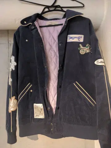 계속 한밤중이면 좋을 텐데 코듀로이 자켓