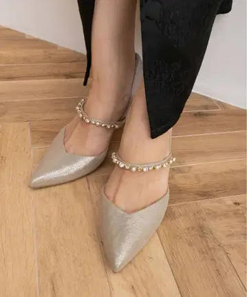 RANDA 비쥬 벨트 펌프스