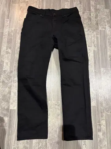 Wrangler 블랙 스트레이트 청바지 SIZE 31 구제 의류