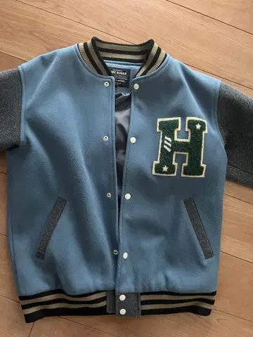 CUBE SUGAR 바시티 자켓 로고 자수 아우터