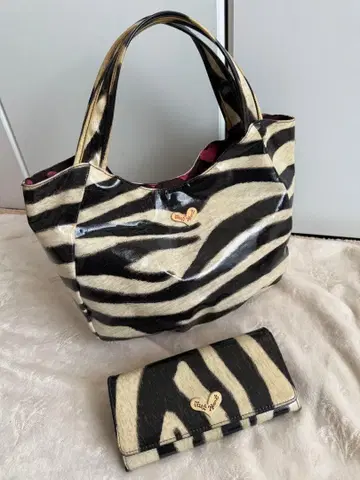 Think Bee! 싱크비! 제브라 패턴 백 & 장지갑