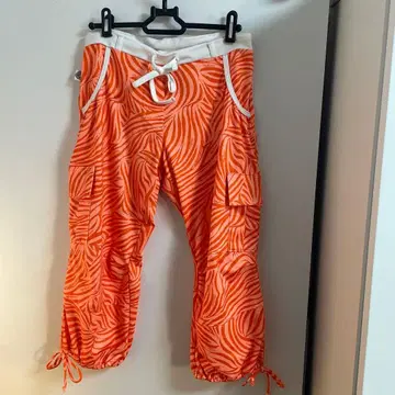 MIKANO 오렌지 제브라 패턴 팬츠 M 프리