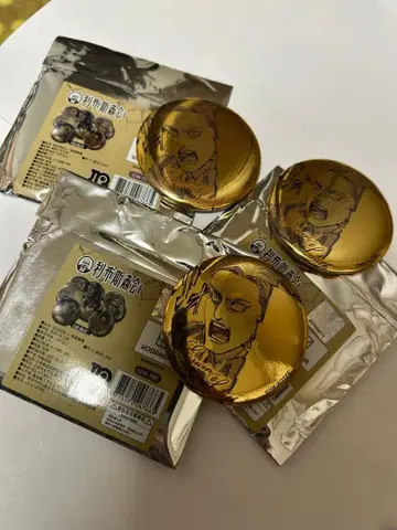 진격의 거인전 원작 그림 엘빈 캔뱃지