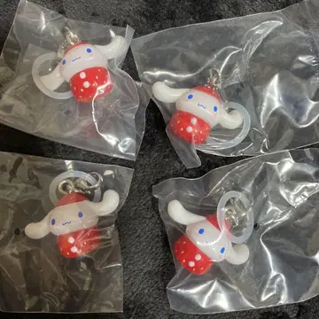 산리오 시나모롤 시나몬 딸기 메지루시 액세서리 4개 세트