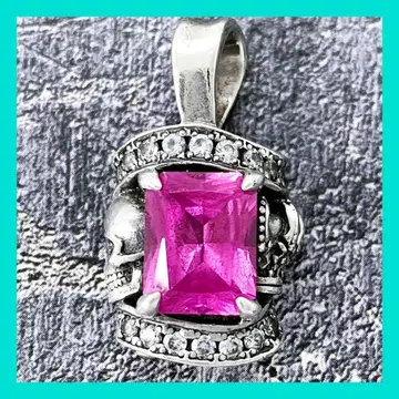 정가 5만 Justin Davis 스컬 크라운 목걸이 ( 핑크 )