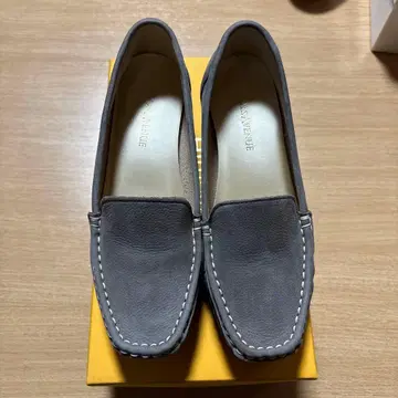 [ 미사용품 ] HILLS AVENUE 그레이 로퍼 22.5