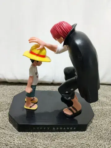 루피 & 샹크스 피규어