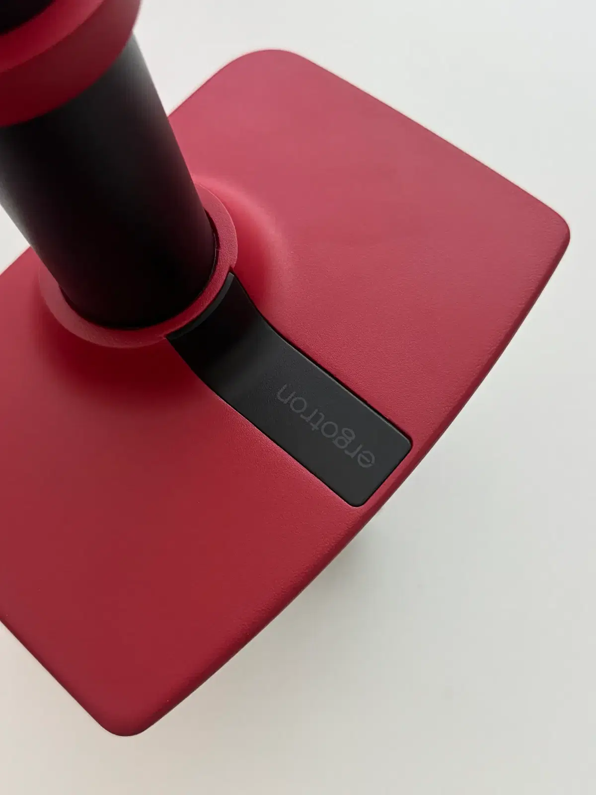 어고트론 LX 레드 모니터암 32인치 45-490-285 | 브랜드 중고거래 플랫폼, 번개장터