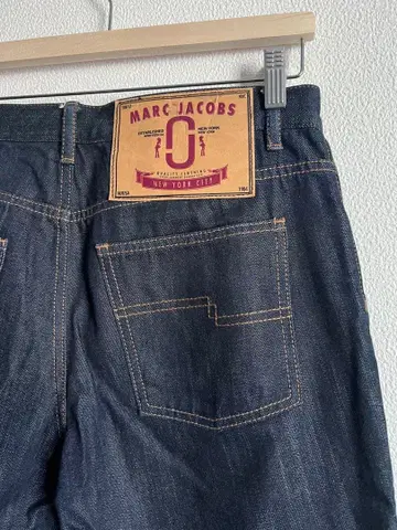 마크 제이콥스 다크 블루 스트레이트 데님 여성용 L 새상품급