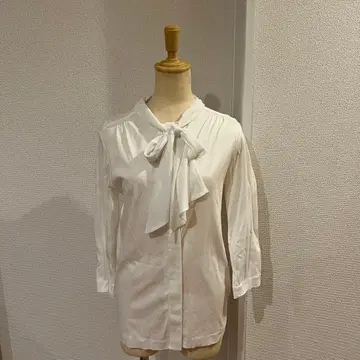 알마앙로즈 리본 포함 블라우스