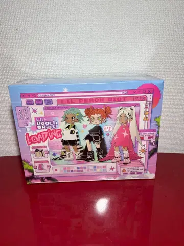 Lil Peach Riot 캐릭터 인형 세트