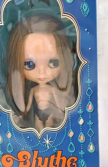 네오 브라이스 오렌지 앤 스파이스 미사용 박스 포함 스탠드 포함