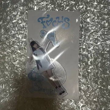 Hearts2Hearts 하투하 이안 아크릴 스탠드 focus MD