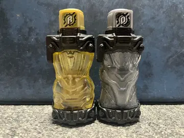 가면라이더 빌드 골드 토끼 & 실버 드래곤 풀 보틀