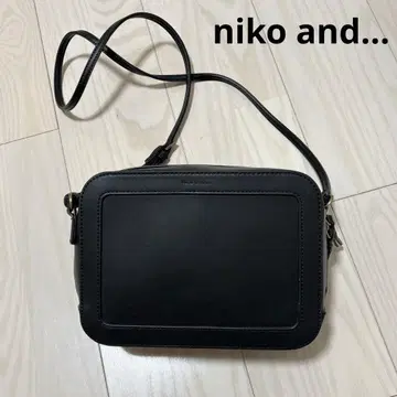 niko and - 니코앤드 로고 숄더백 블랙