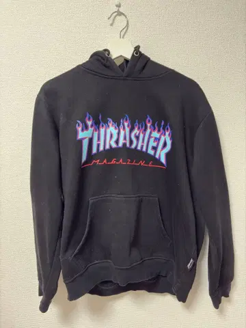 THRASHER 프레임 로고 후드티 블랙
