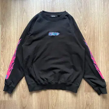 X-LARGE 파이어 패턴 자수 로고 맨투맨