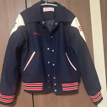 네이비 바시티 자켓 Freckle 양고기 자수