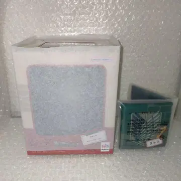 진격의 거인 엘렌 룩업 피규어 방석 특전