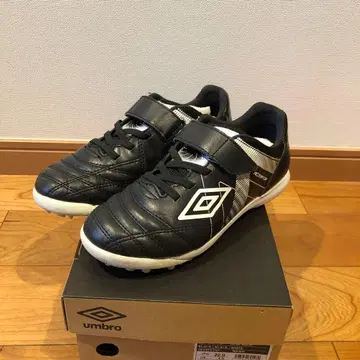 umbro ACCERITOR 축구화 22.0cm 엄브로