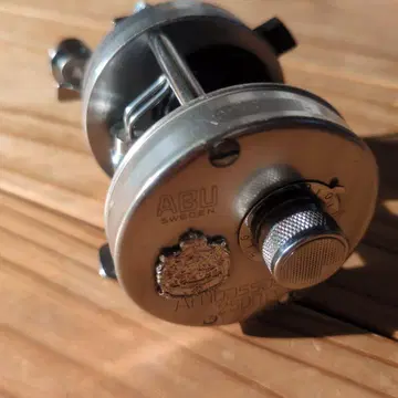 ABU Ambassadeur 2500C 베이트 낚시릴 76년식 앰버서더