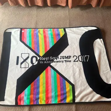 Hey! Say! JUMP 2017 라이브 담요 [ 중고 ]