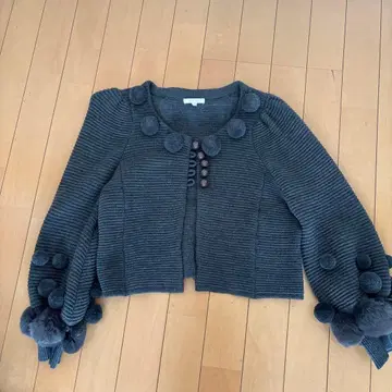 투 비 시크 그레이 폼폼 포함 가디건 사이즈 II