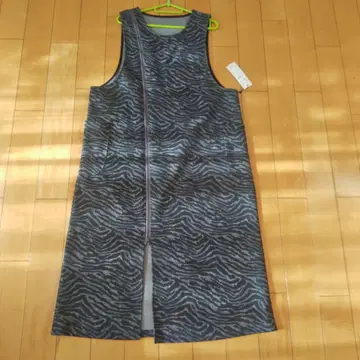 제브라 패턴 슬리브리스 원피스