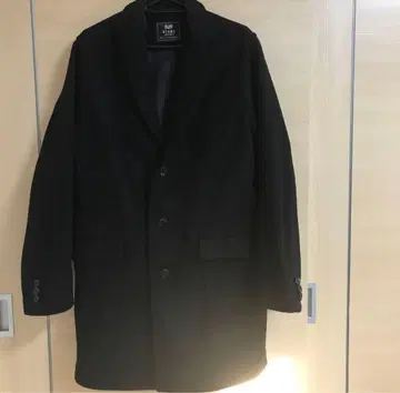 BEAMS HEART 블랙 체스터 코트