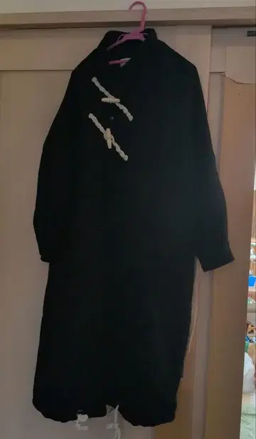 블랙 더플 코트풍 롱 코트