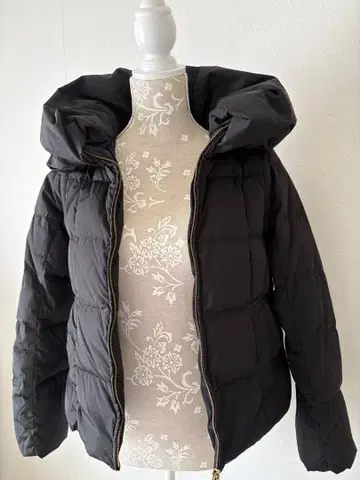 Ketty luxury 블랙 다운 자켓