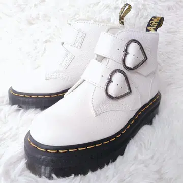 새상품 닥터마틴 데본 하트 플랫폼 부츠 숏 23cm