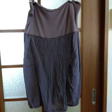 TRANSIT 브라운 주름 가공 타이트 스커트