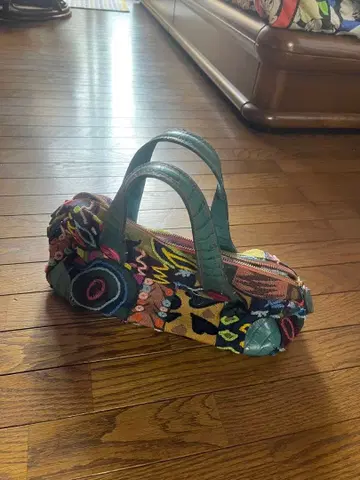 Think Bee! 자수 디자인 토트백