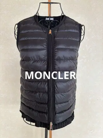 MONCLER 블랙 다운 베스트 플리츠 밑단 사이즈 S