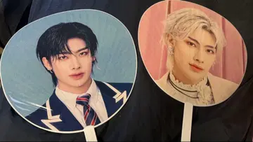 일부 결함 있음 ZEROBASEONE 리키 부채 2장 세트