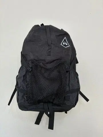 Hyperlite Mountain Gear Windrider2400 M