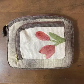 핸드메이드 패치워크 튤립 자수 파우치