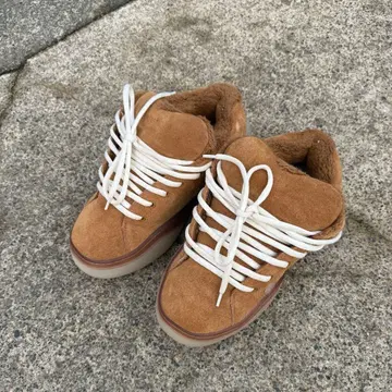 ERL 스웨이드 하이컷 스니커즈 브라운